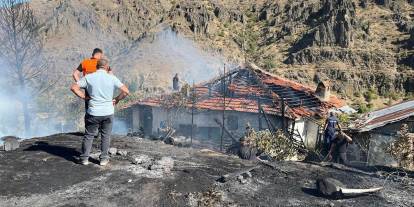 Çamlıdere’de korkutan yangın: Büyük hasar gördü