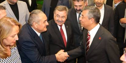 CHP'liler Keçiören'deki düğünde bir araya geldi
