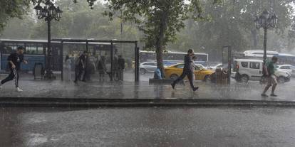 Ankara’da akşam saatlerine kadar şiddetli yağmur var