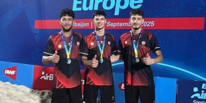 Mamaklı badmintoncular Avrupa 3’üncüsü oldu