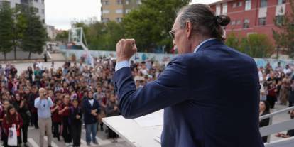 Ankara Etimesgut’ta kurs alan 63 öğrenci üniversiteli oldu