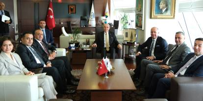 MHP yönetimi Ankara Sanayi Odası'na çıkarma yaptı
