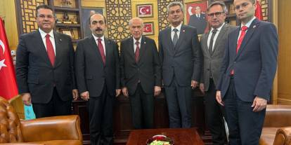 MHP lideri Devlet Bahçeli Atatürkçüleri makamında ağırladı