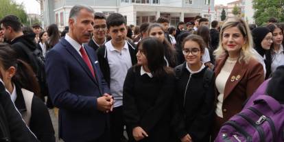 Sincan İlçe Milli Eğitim Müdürü meslek lisesini ziyaret etti