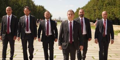 Tıbbiyeliler Sendikası: Kıyafet düzenlemesi kazanım değil, dayatma