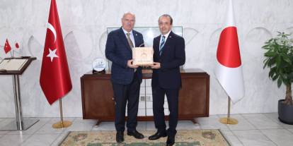 Ankara Ticaret Odası heyeti Tokyo Büyükelçiliği’ni ziyaret etti