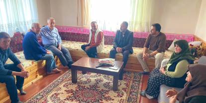 Çamlıdere'de başkan, yangın mağduru aileyi ziyaret etti