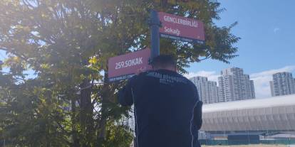 Zarar verilmişti: Gençlerbirliği Sokağı tabelası yenilendi