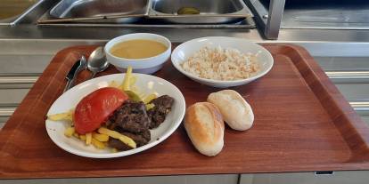 Etimesgut Ahi-Kent Lokantası’nda 4 çeşit yemek 80 lira olacak
