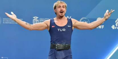 ASKİ Spor’un haltercisi Yusuf Fehmi Genç’ten Avrupa şampiyonluğu