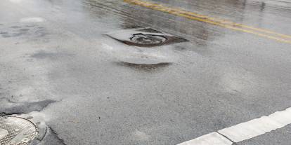 Keçiören’deki yollar çukur içinde: ABB ekipleri müdahale etti