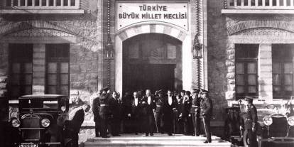 Ankara Barosu saltanatın kaldırılmasını kutladı