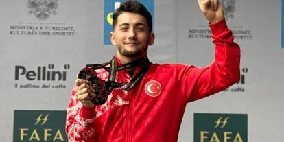 ASKİ Spor’un milli haltercisi Burak Aykun’dan Riyad’da madalya