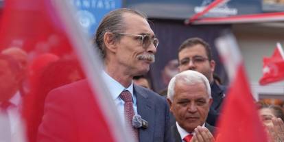 Erdal Beşikçioğlu’ndan 10 Kasım mesajı: Gösterdiğin hedefe yürüyeceğiz