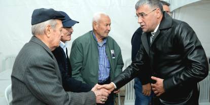 MHP'liler şehit Pilot Üsteğmen Cüneyt Kandemir'in ailesini ziyaret etti