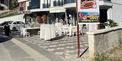 Ankara Karapürçek'de kaldırıma çöken kavurmacı esnafı şikayet edildi