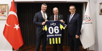 Fenerbahçe Başkanı Sadettin Saran Ankara'da makamda ağırlandı