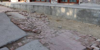 Hacettepe Mahallesi’nde yollar bozuk: Vatandaşlar onarım bekliyor