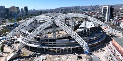 Ankaragücü heyeti 19 Mayıs Stadyumu’ndaki inşaatı yerinde inceledi