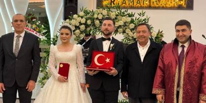 Ankara’da muhtar kızını evlendirdi, nikahı başkan kıydı