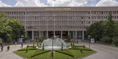 Ankara Barosu’ndan seyyanen zam tepkisi: Avukatlara yok mu?