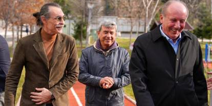 Erdal Beşikçioğlu Muharrem İnce'nin mahallesine misafir oldu