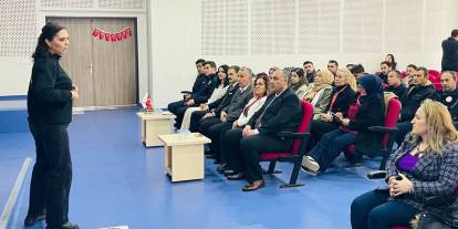 Ankara'da ailelere uyuşturucu eğitimi: "Çocuklarınızı koruyun"