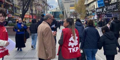 Komünistler Ankara Kızılay'da bildiri dağıttı: Yüzde 35 zam geri çekilmeli