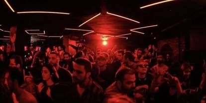 Ankara’da eğlence mekanına baskın: Alkollü grup dehşet saçtı