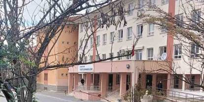 Ankara’daki sapık öğretmen kız öğrencileri odasına çağırıp sarılıyormuş