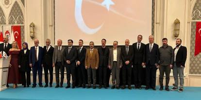 Ankara’da başarılı hekimler ödüllendirildi