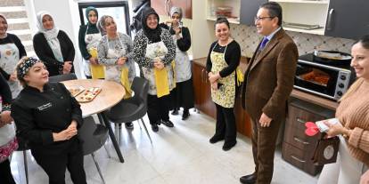 Veysel Tiryaki dikiş ve aşçılık kurslarını ziyaret etti