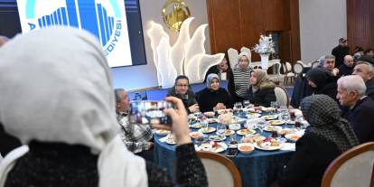 Veysel Tiryaki vatandaşlarla kahvaltıda bir araya geldi