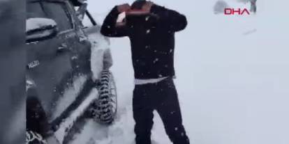 Beypazarı’nda kar banyosu çılgınlığı