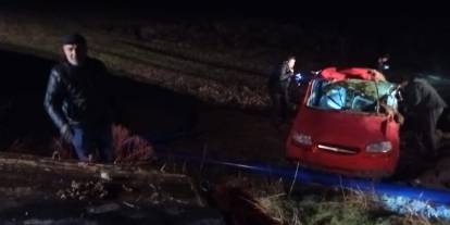 Beypazarı’nda otomobil şarampole uçtu! 3 kişi yaralandı