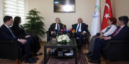 MHP'den DEM Parti’ye bayram ziyareti: Apo'ya statü konuşuldu