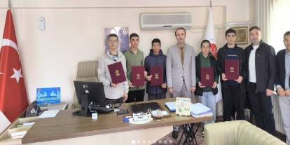 Akyurt'ta hafızlık öğrencilerine belgeleri verildi