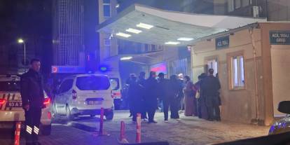 Evine giderken boğazından bıçaklanıp öldürüldü