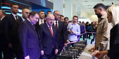 Bakan Güler'den teknoloji fuarına ziyaret