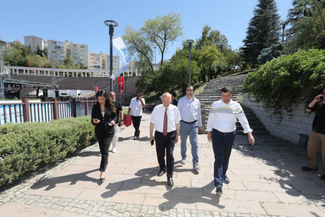 vedat-dalokay-parki.jpg
