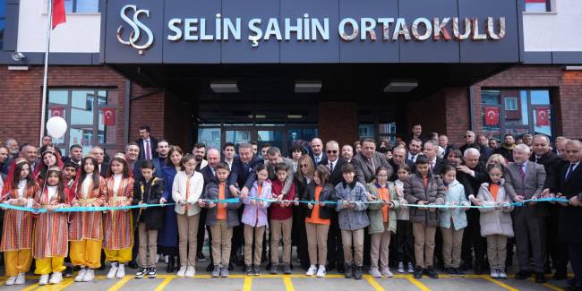 selin-sahin-ortaokulu.jpg